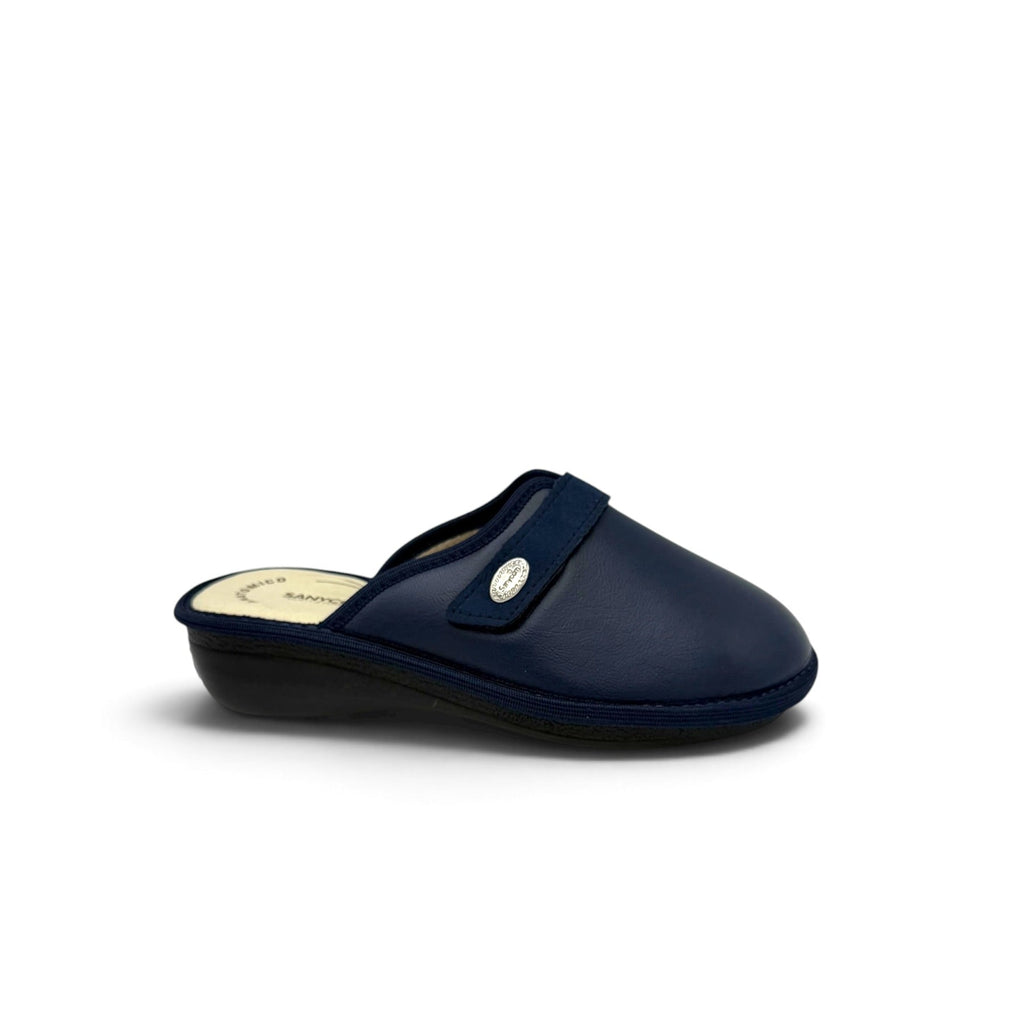 985