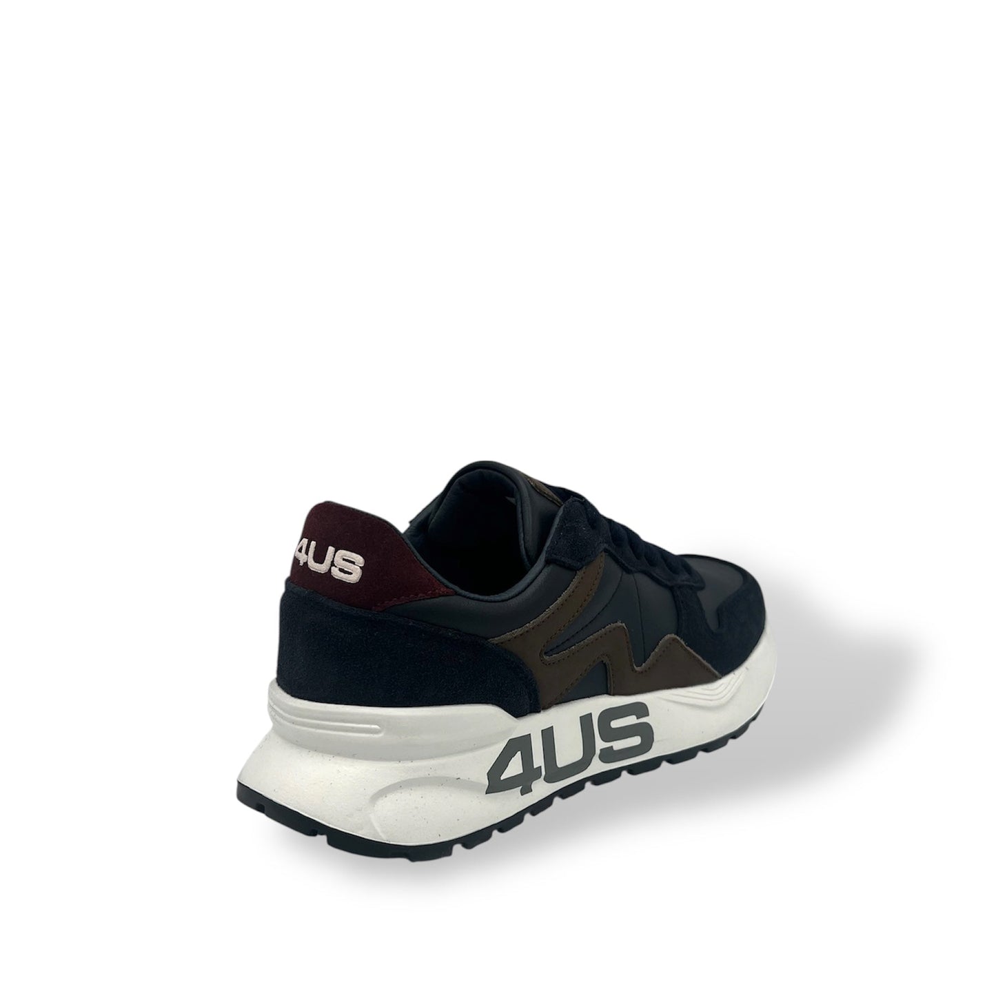 4US4A